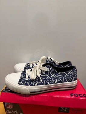 Dallas Cowboys Canvas Sneakers - FOCO Dallas Cowboys Women's  Low Top 9 fits 8